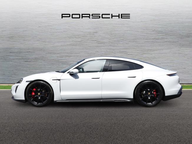 PORSCHE Taycan Photo 4