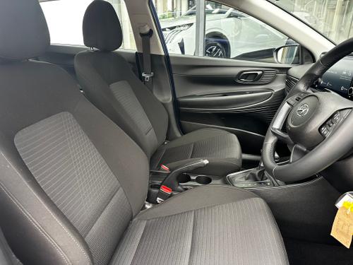 Hyundai i20 Photo 89e34b18-6363-4c5a-9328-d871df049281.jpeg