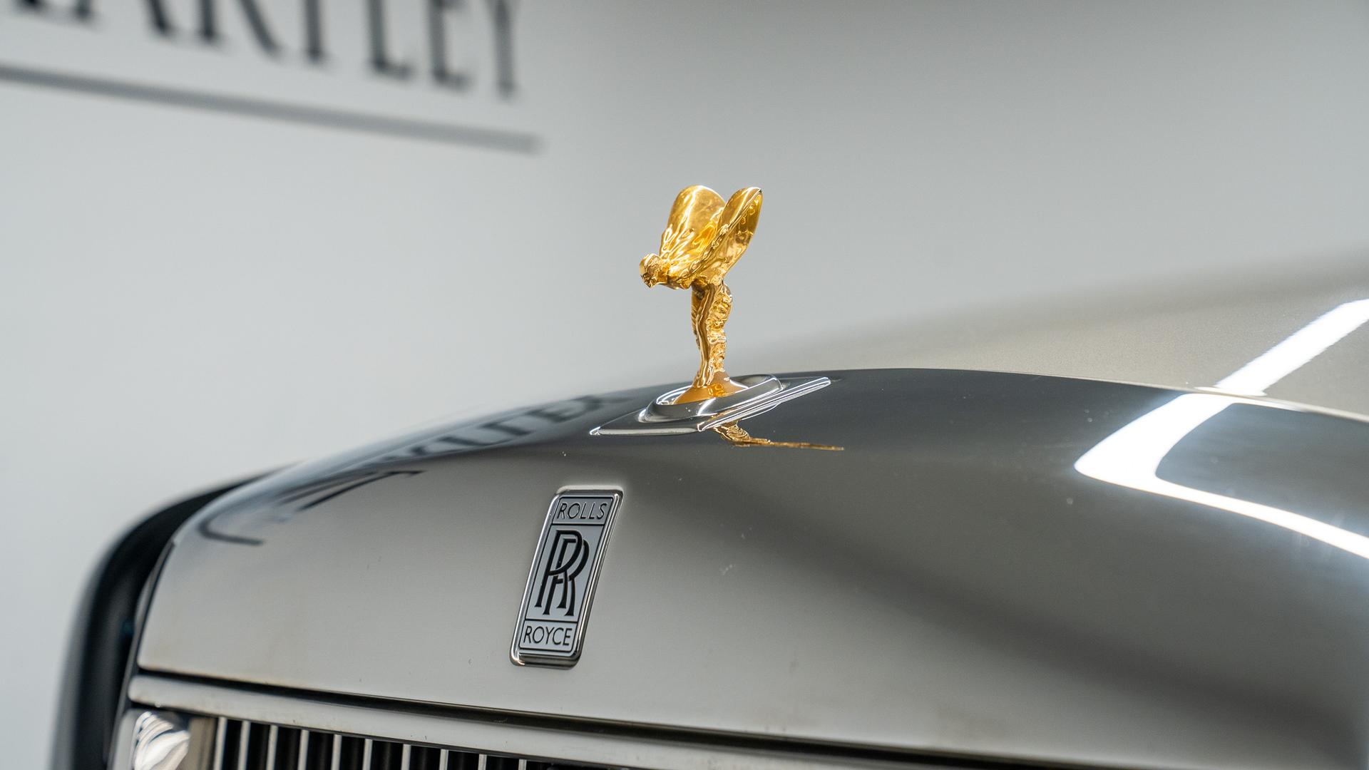 Rolls-Royce Phantom Photo 89e55552-bd47-4c6b-bf77-8716ae3fc391.jpg