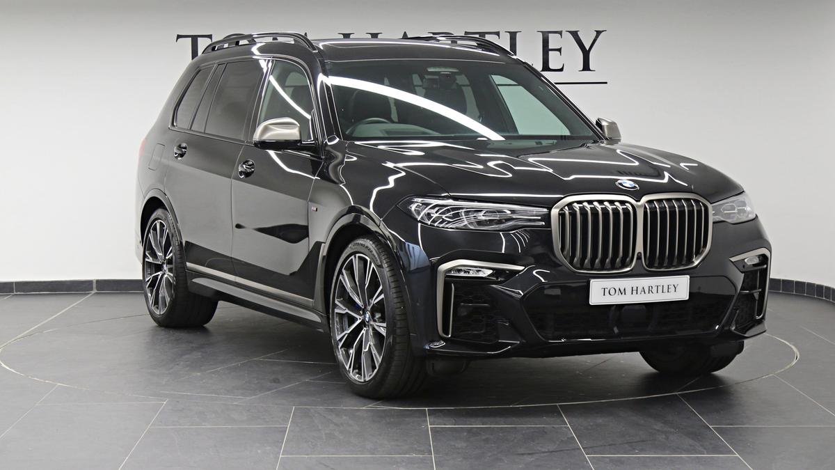 Used 2019 BMW X7 M50D at Tom Hartley