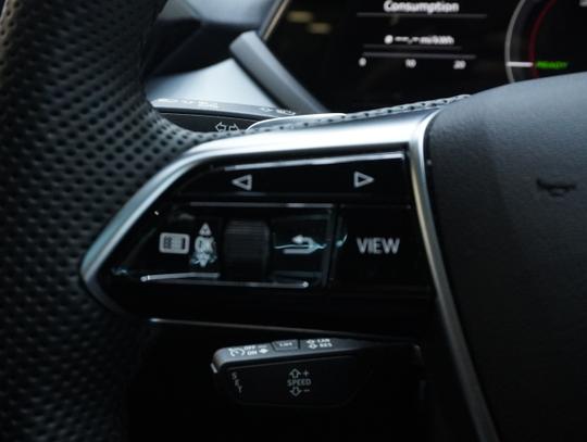 Audi e-tron GT Photo 89ef5d8a-1eb5-484c-914d-46115136a707.jpg