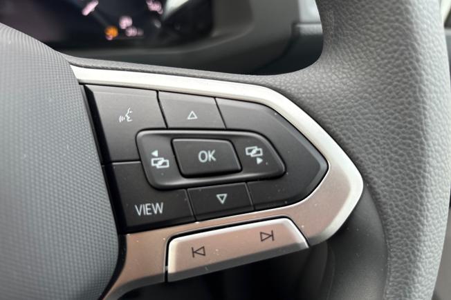VOLKSWAGEN Crafter Photo 17