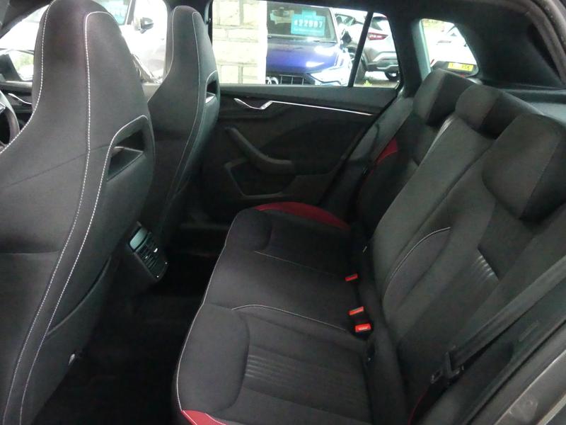 Skoda Kamiq Photo 89f7428e-7ba7-4b18-a58c-dd2f88bf9af1.jpg