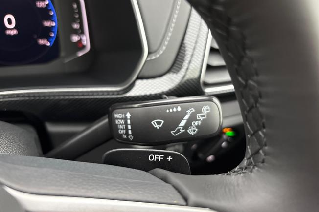 VOLKSWAGEN  T-Cross  Photo 24