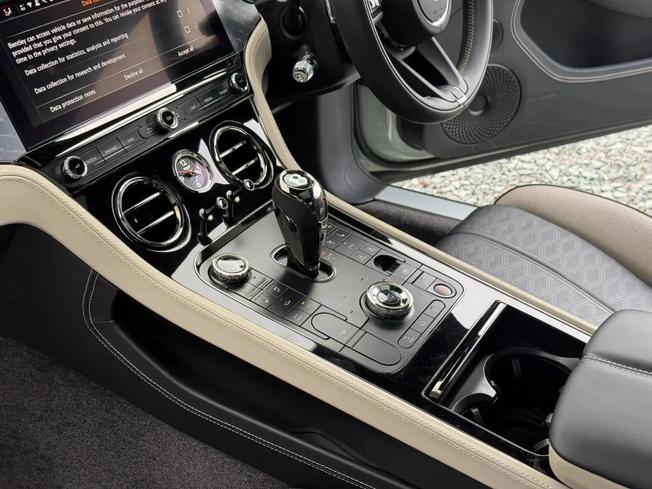 BENTLEY Continental Photo 20