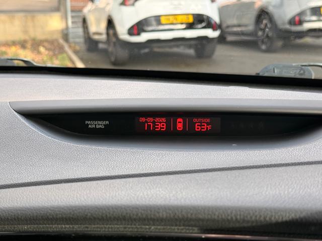 Kia Ceed Photo 8a074d9d-98d0-4538-bdac-1349be933198.jpg