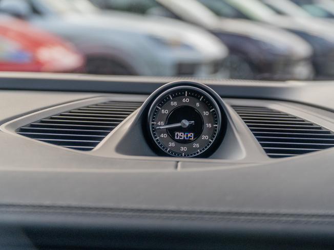 PORSCHE Macan Photo 18