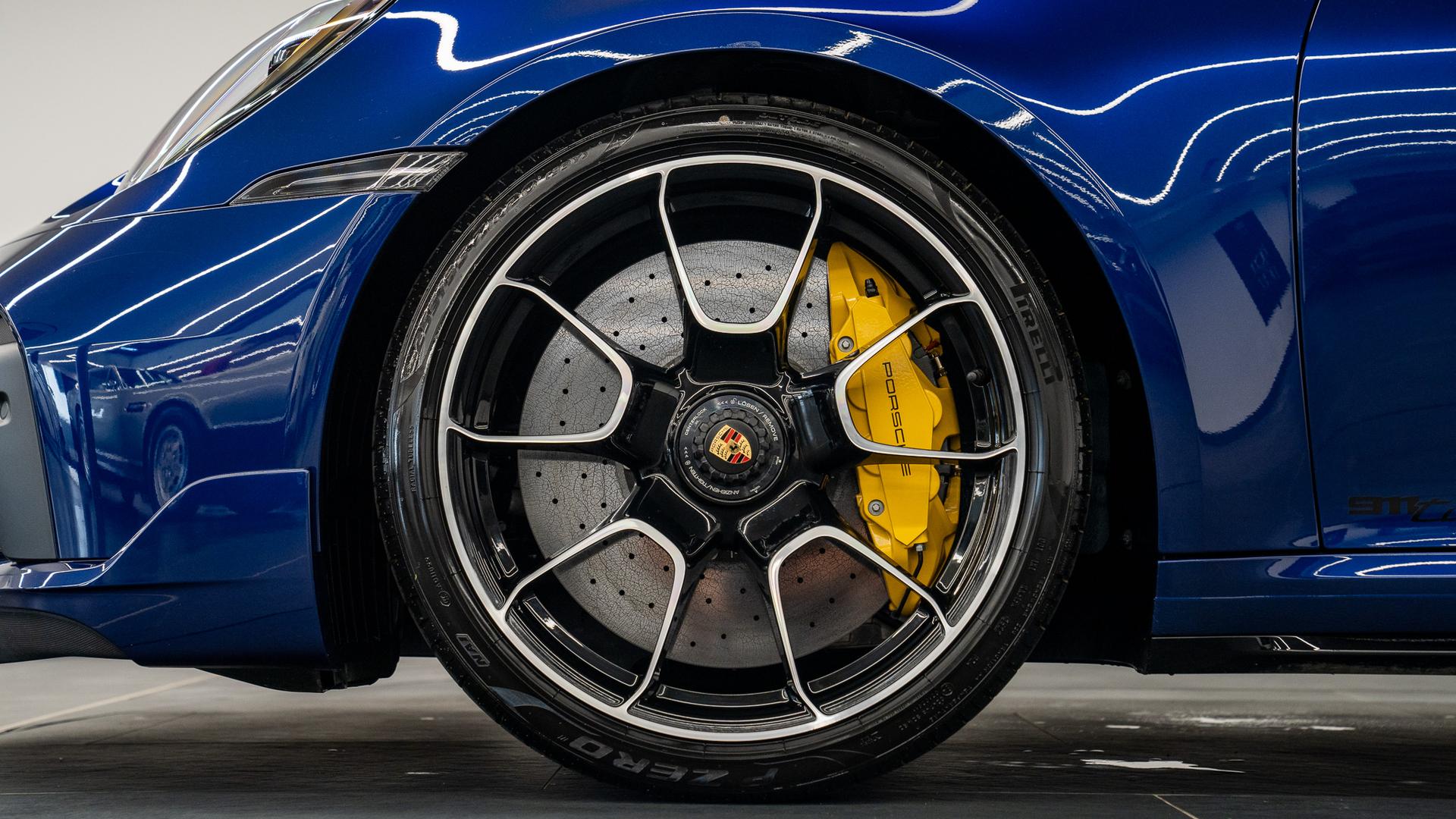 Porsche 911 Turbo S Photo 8a13564f-cdaf-40eb-b1f1-d5681a6ac3fc.jpg