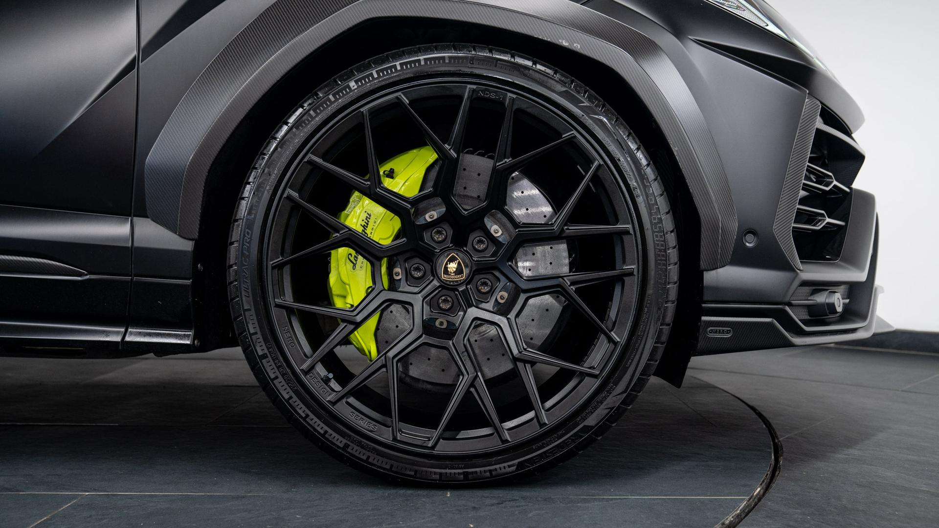 LAMBORGHINI Urus Photo 8a19e6b4-c408-4de9-8eba-93837c848fb4.jpg