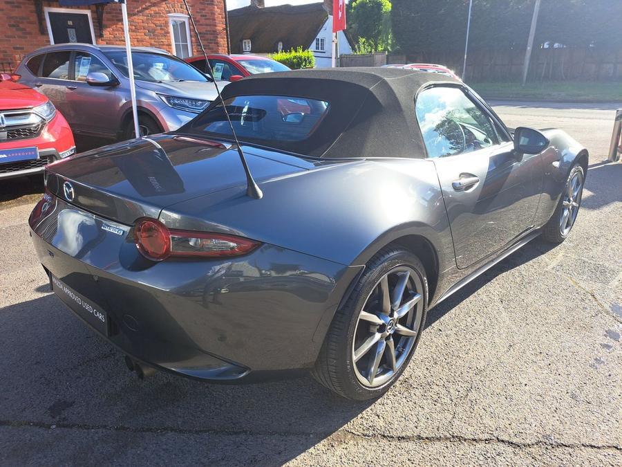 Mazda MX-5 Photo 8a1f0dd3-a972-4b41-a263-9abfee39323f.jpg