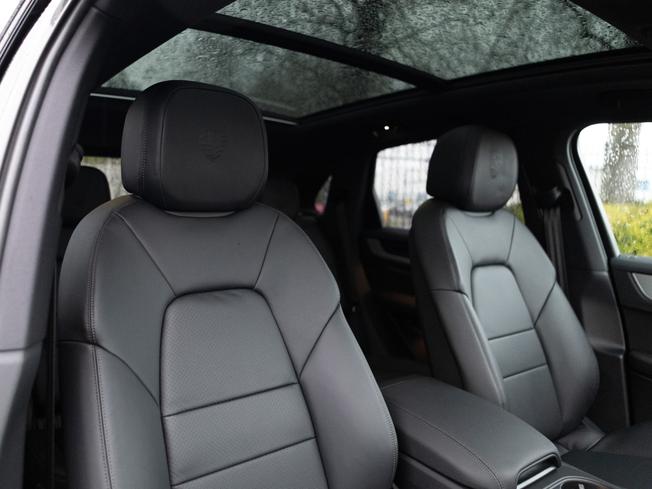 PORSCHE Cayenne Photo 10