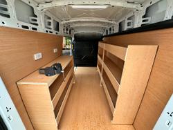 Ford Transit Photo 9