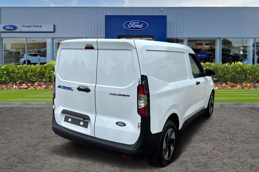 Ford E-TRANSIT COURIER Photo 8a2bc81a-9215-4e29-958d-72f78efe1efb.jpg