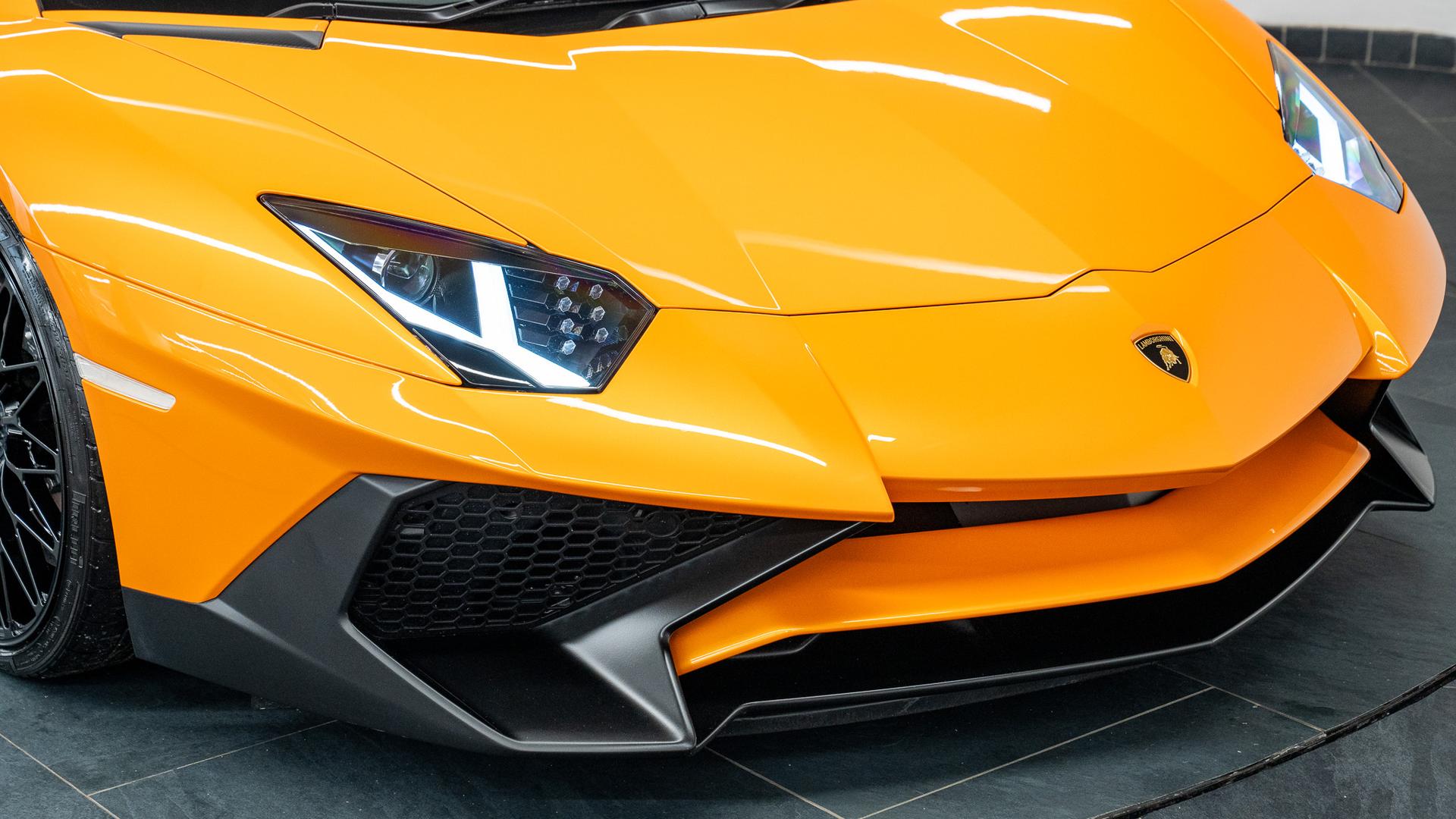 LAMBORGHINI Aventador Photo 8a4734aa-8be8-4af2-a6c6-43db81798629.jpg