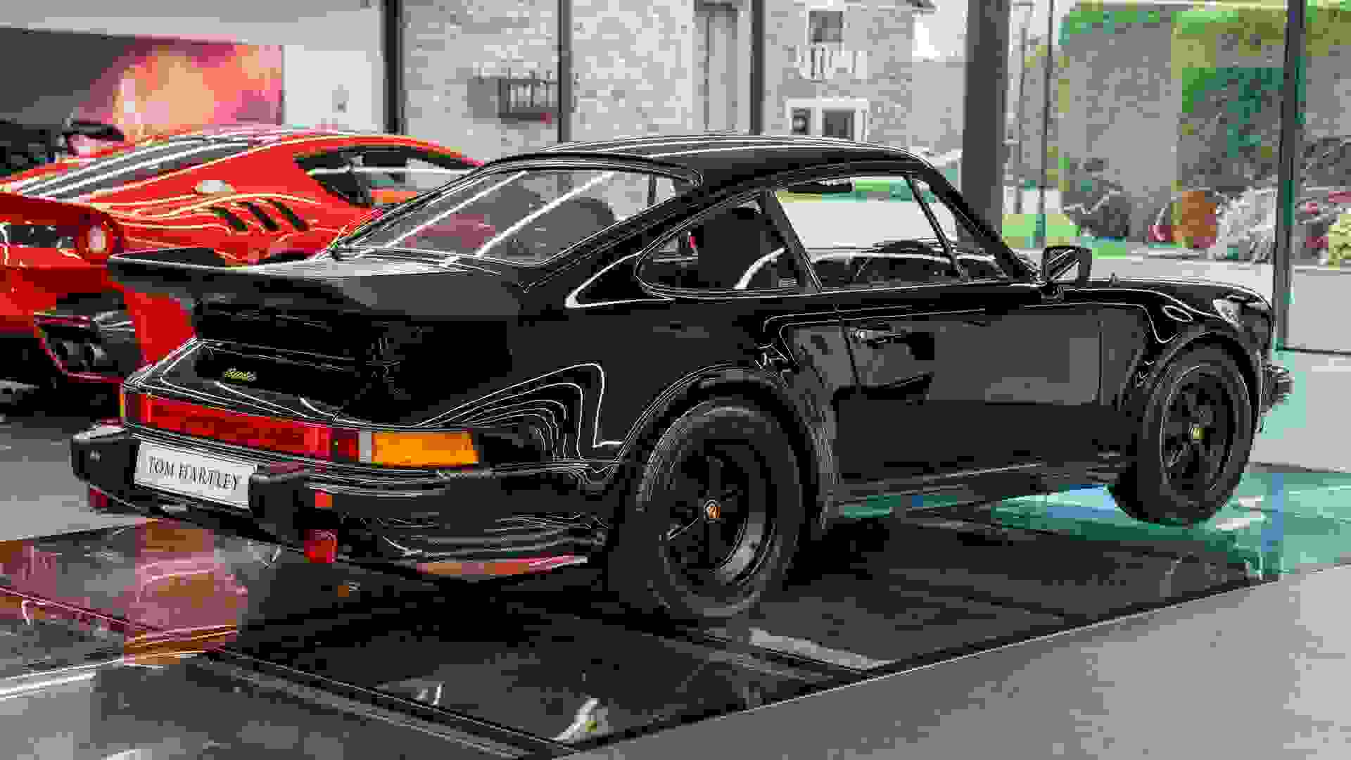 Porsche 911 Photo 8a4e8e1e-d6ed-4ce2-9cb8-3bcf8fc0c4d9.jpg