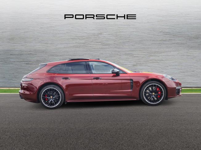 PORSCHE Panamera Photo 3