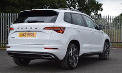 Skoda KAROQ Photo 3