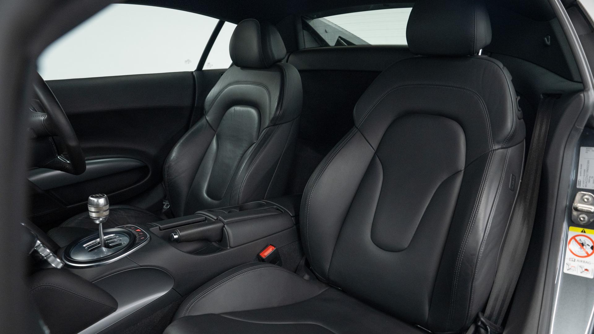 Audi R8 Photo 8a5c8d8d-b7b4-47d5-97cc-ae2546dd43f7.jpg