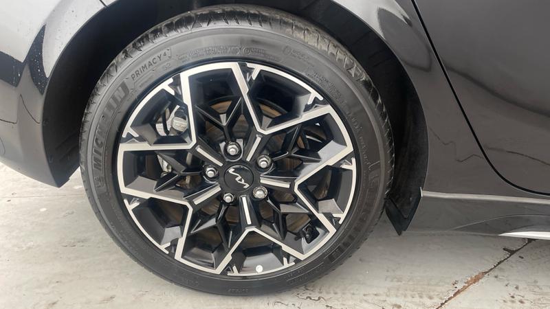 Kia Ceed Photo 8a5dc03d-5564-449e-8c97-4d9baf4eb55d.jpg
