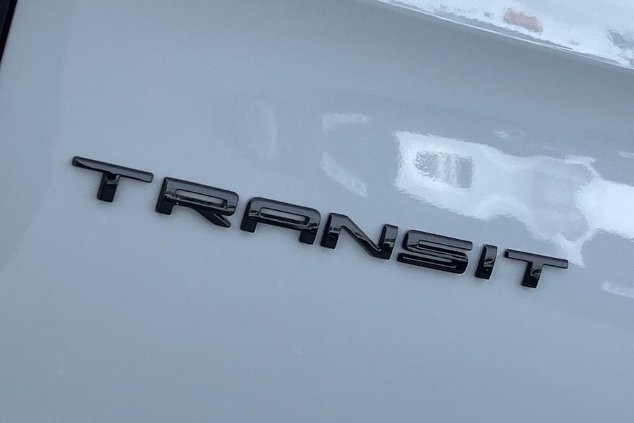 Ford TRANSIT CUSTOM Photo 8a689499-d5c6-48cf-bf32-2b92b055da0c.jpg