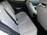 Lexus UX Photo 18