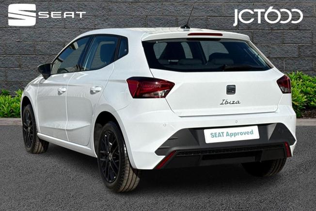 SEAT Ibiza Photo 3