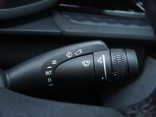 Polestar Polestar 2 Photo 8a7d7835-d0df-46bf-9fdb-e1bdf2c9f5aa.jpg