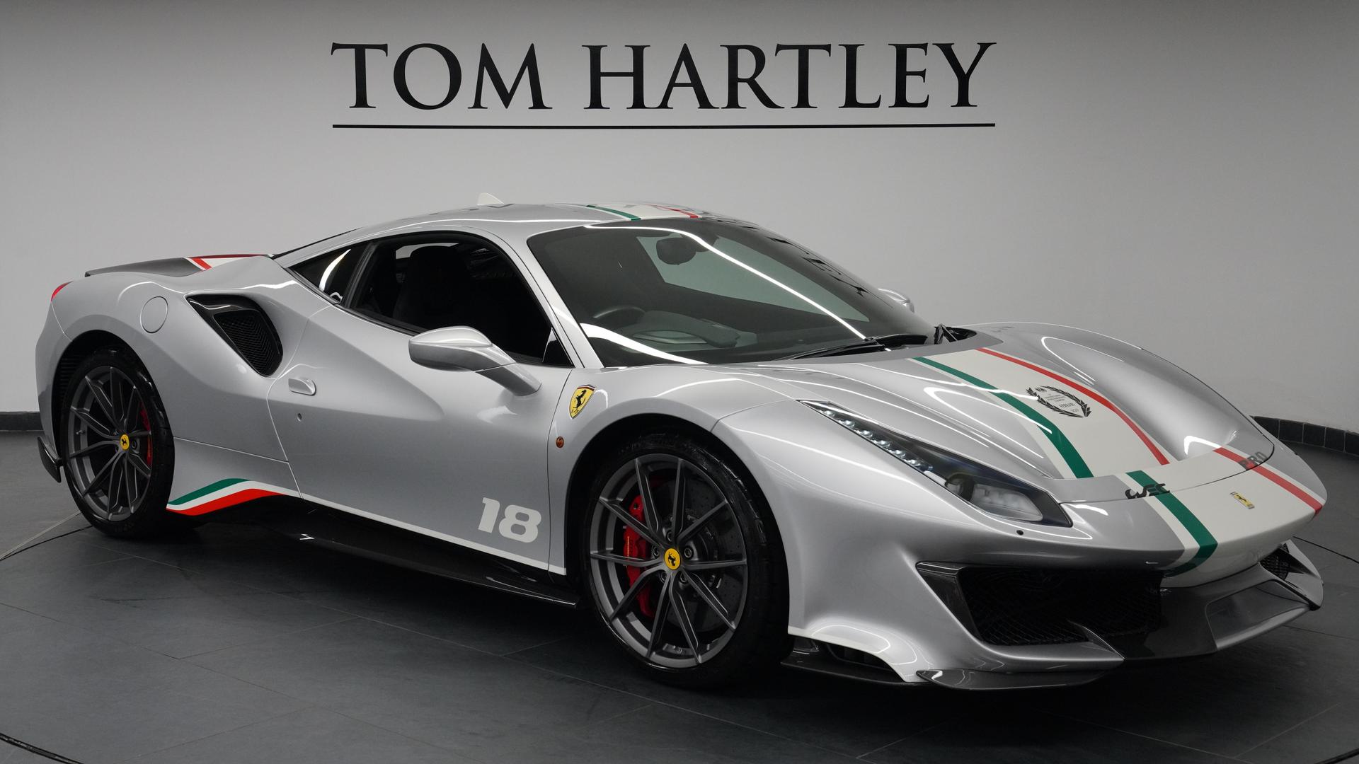 Ferrari 488 Pista Photo 8a83c5d3-abb6-46a4-a161-bb99161daef5.jpg