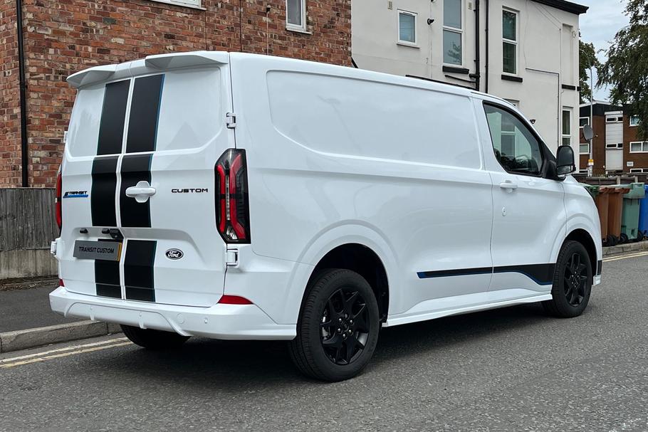 Used Ford E-TRANSIT CUSTOM CUSTOMSPORT1 7