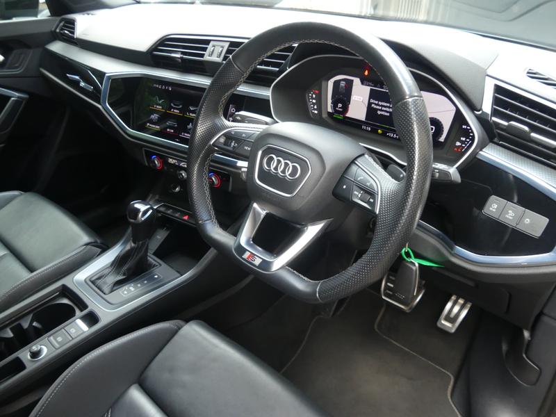 Audi Q3 Photo 8aa2d862-b53b-4c06-8830-bf69084362a8.jpg
