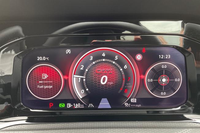 Volkswagen Golf Photo 17