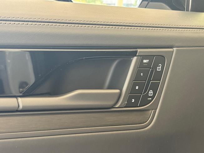 PORSCHE Cayenne Photo 40