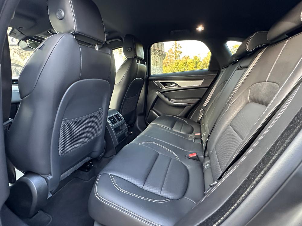 Used Jaguar F-PACE KP73HNM 27