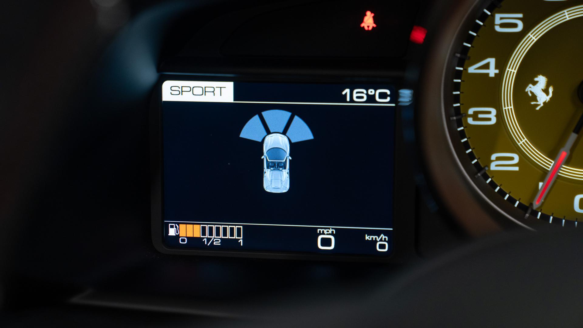 Ferrari 488 Photo 8ad9070b-1c22-4269-8bbb-6f8c33694191.jpg