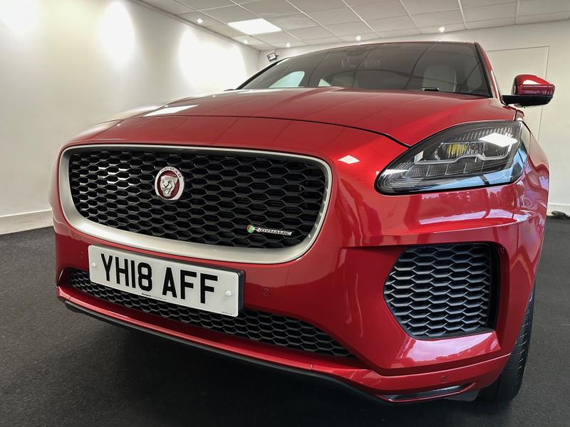 Jaguar E-PACE Photo 8ae2f10e-05d8-4e94-8e45-61a35640a927.jpg