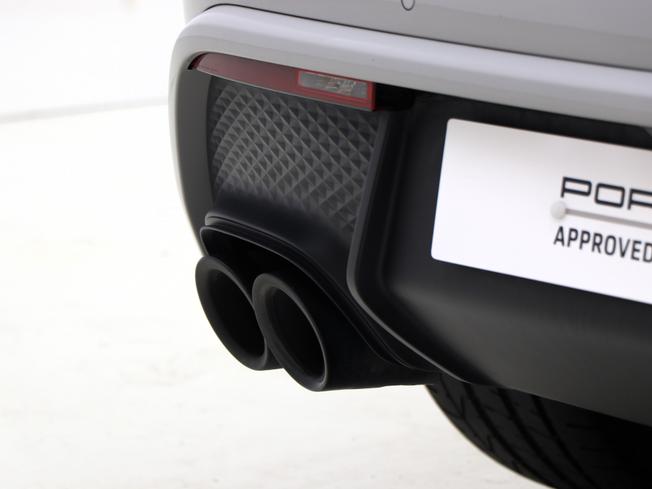 Porsche Macan Photo 23