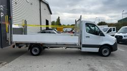 Mercedes-Benz Sprinter Photo 6