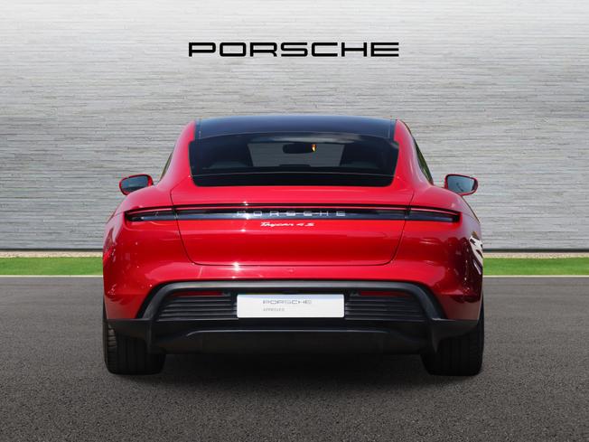 PORSCHE Taycan Photo 6