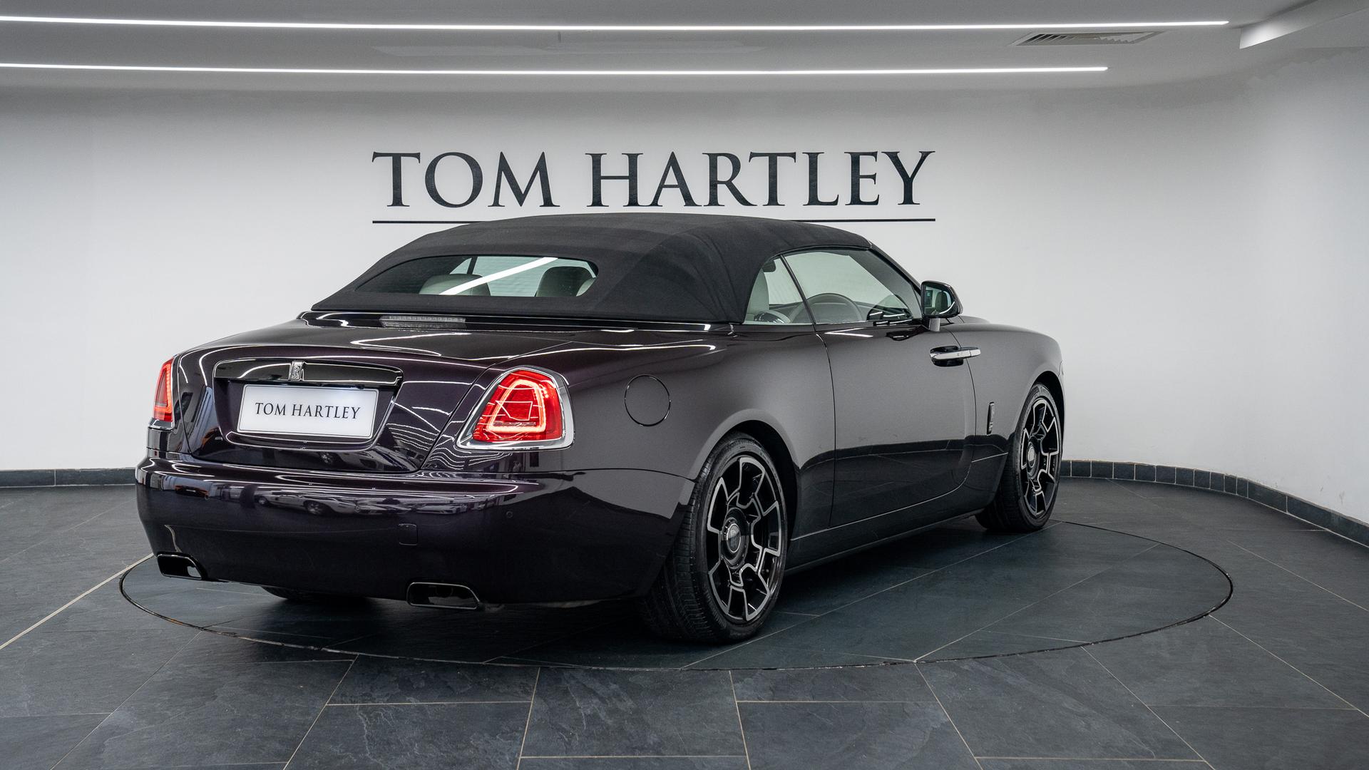 Rolls-Royce Dawn Photo 8b2c7a5e-d6bf-45af-a517-8e1667edfceb.jpg