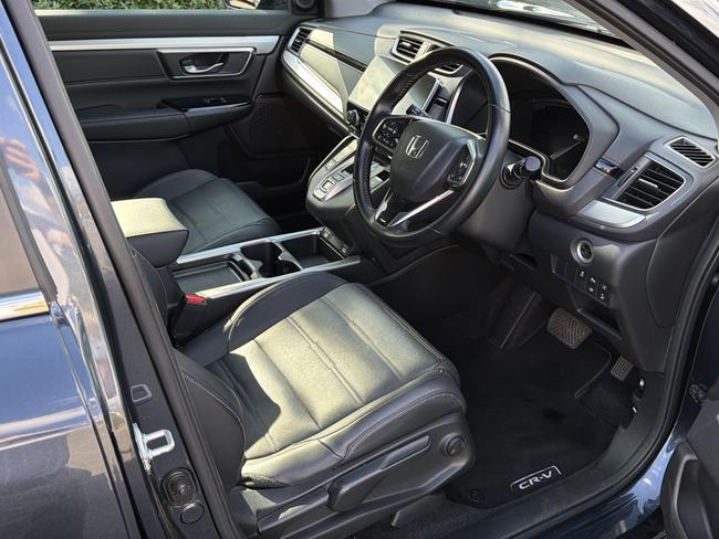 Honda CR-V Photo 8b3a24e3-5396-41dc-a8b0-7775c2ad3a3c.jpg