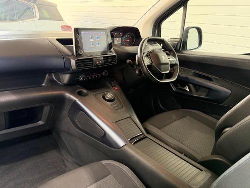 Peugeot Rifter Photo 8b3ae9ba-c019-4b3b-b0c1-c7e72f39652e.jpeg