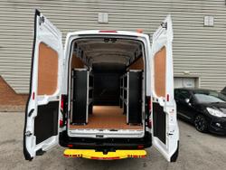 Ford Transit Photo 1