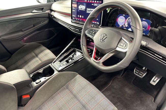 Volkswagen Golf Photo 8