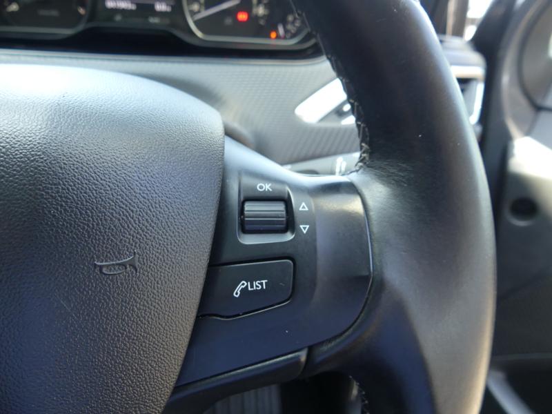 Peugeot 208 Photo 8b5a4530-0b15-4241-944d-83a37c511860.jpg