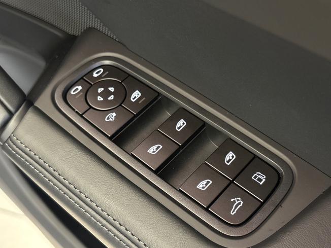 PORSCHE Cayenne Photo 34