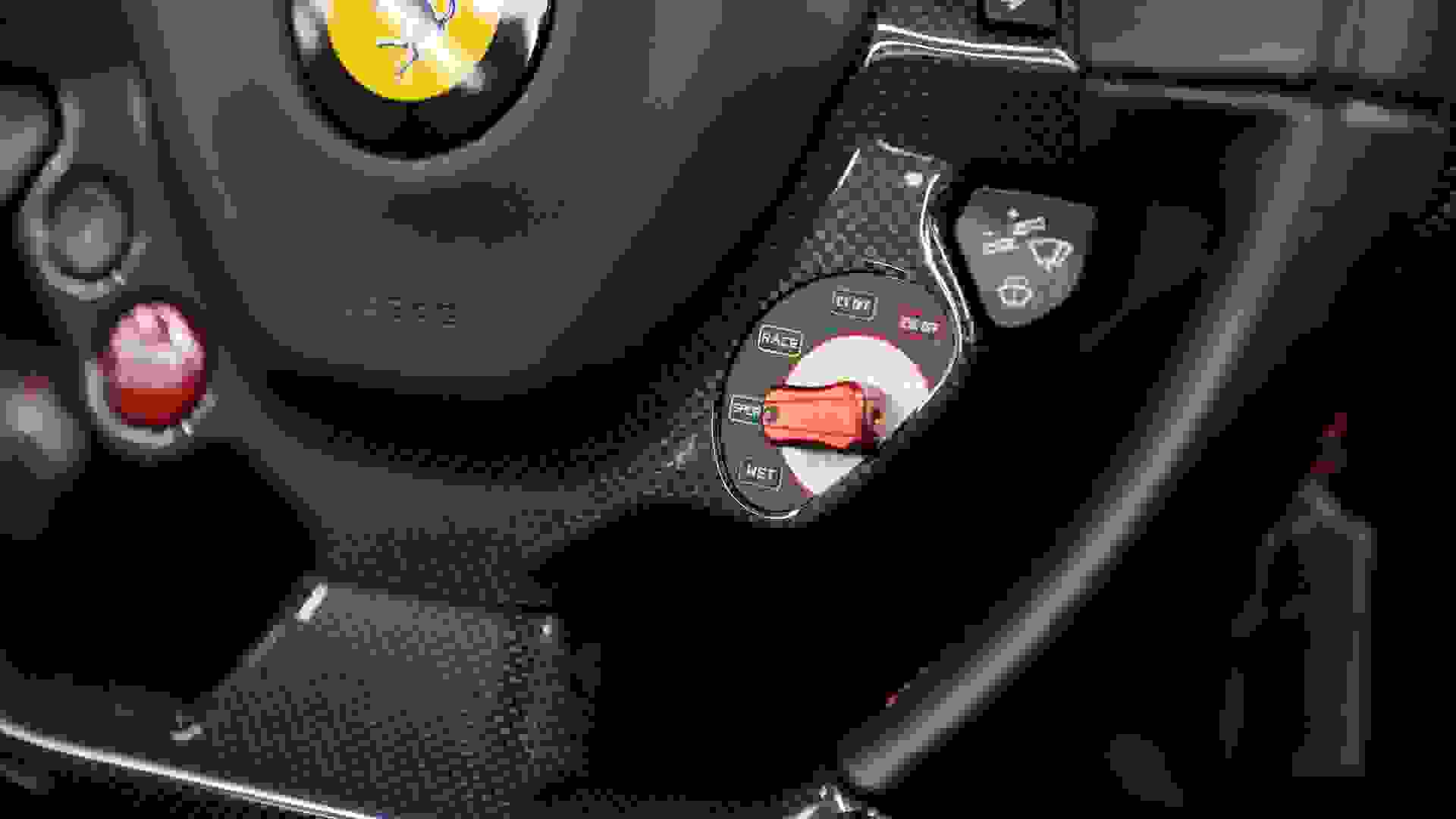 Ferrari 458 Photo 8b67d9e1-fd0d-4b1f-b423-d7b29f965a97.jpg