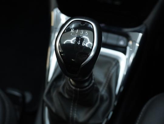 Vauxhall Crossland Photo 8b702431-2f57-4415-8f29-9902bc4fd485.jpg