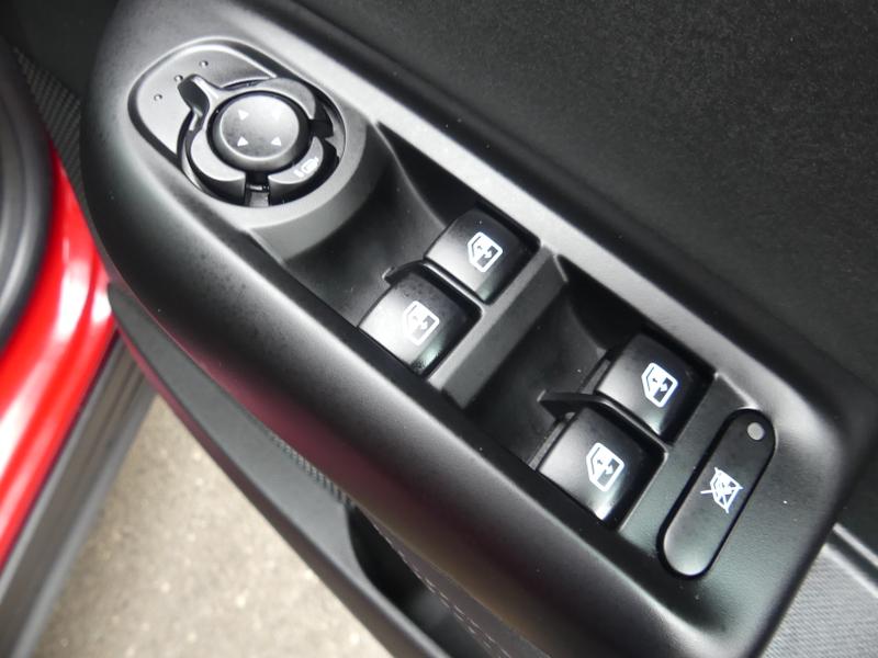 Alfa Romeo Tonale Photo 8b9f46ed-880c-4c3b-9ceb-4a0374b0bd30.jpg