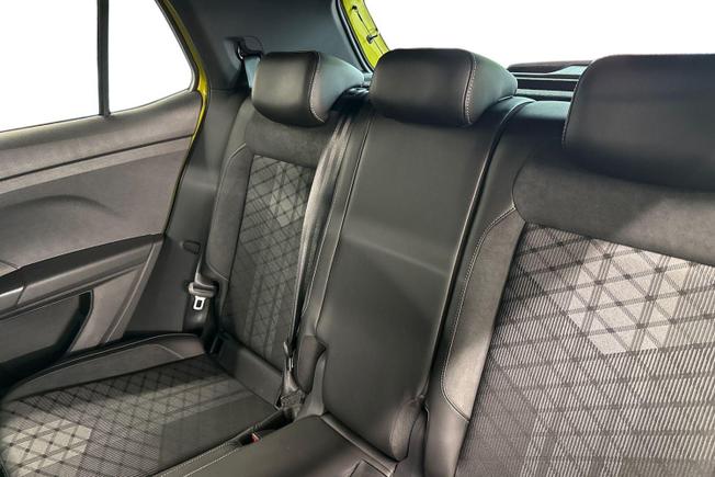 Volkswagen T-CROSS Photo 35