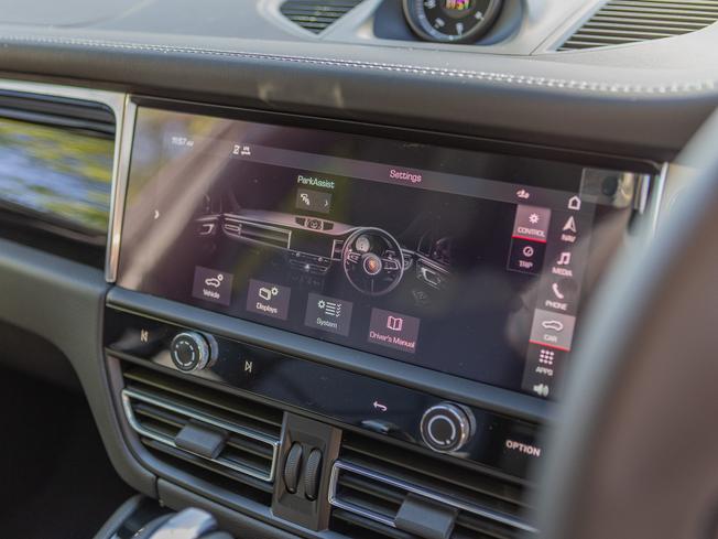 PORSCHE Macan Photo 20